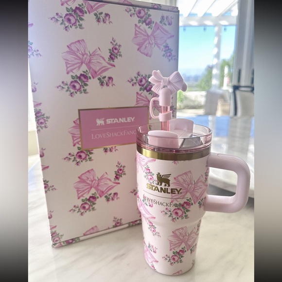 Stanley love shack fancy water bottle - Picture 2 of 4